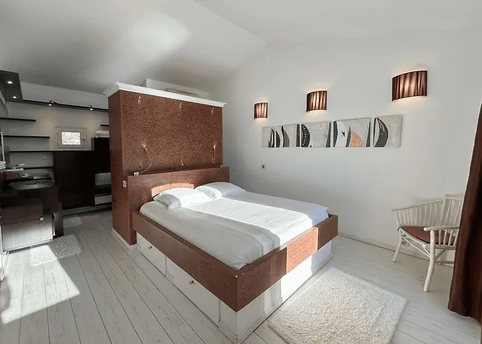 Maison De Charme, Piscine Et Clim - 10 Pers. - Fr-1-868-37